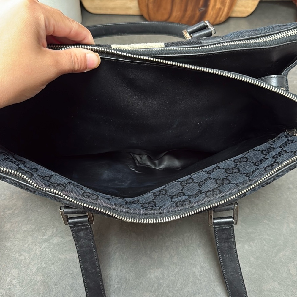 GUCCI GG Supreme Vintage Boston Bag Black/Silver Double Zip - Picture 9 of 14